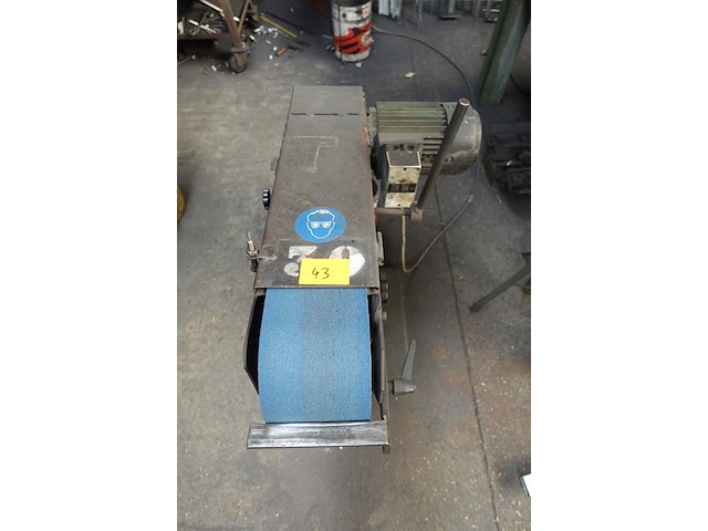 Bandschuurmachine tack - afbeelding 3 van  5