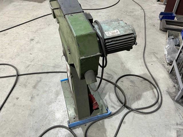 Bandschuurmachine - afbeelding 2 van  2
