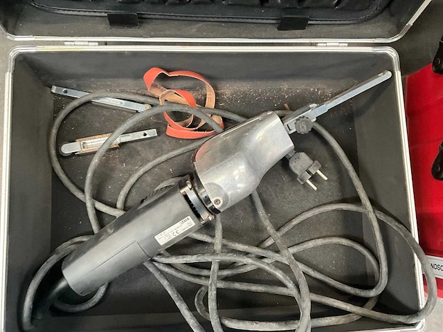 Bandschuurmachines (2x) - afbeelding 10 van  10