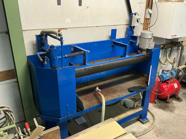 Bandslijpmachine met waterkoeling - afbeelding 1 van  5