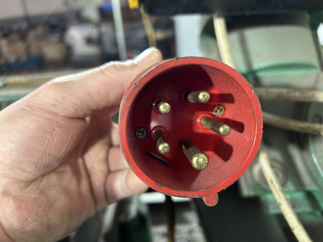 Bandzaagmachine voor metaal pedrazolli brown sn 2500 - afbeelding 6 van  6