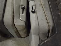 Bank met zetels - afbeelding 2 van  3