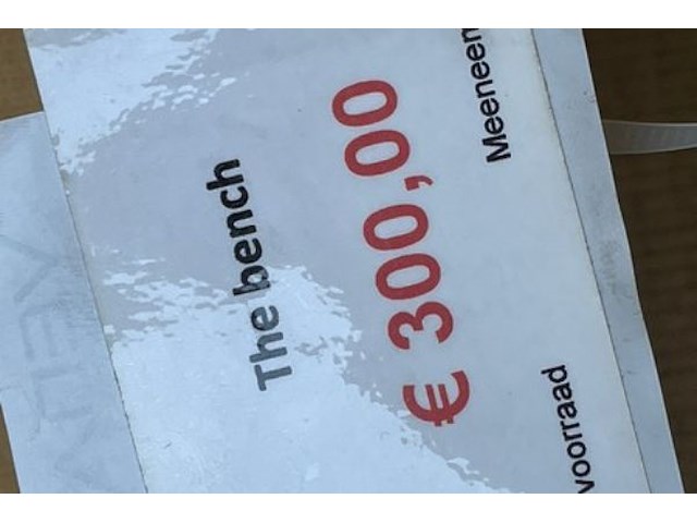 Bank 'the bench' - afbeelding 5 van  5