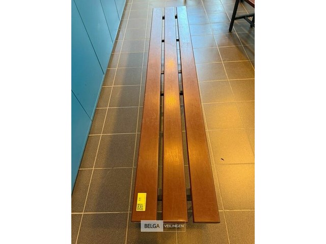 Bank - afbeelding 2 van  2