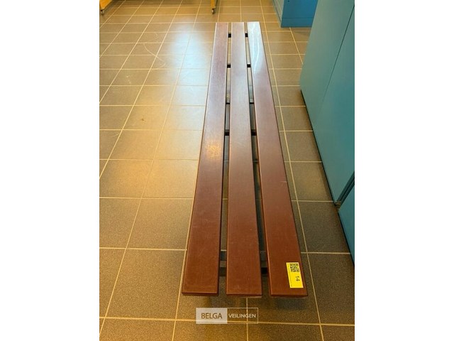 Bank - afbeelding 2 van  2