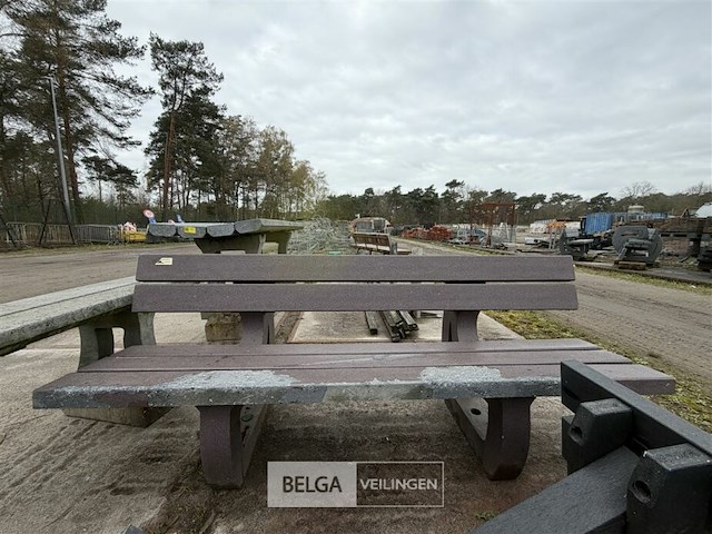 Bank - afbeelding 1 van  3