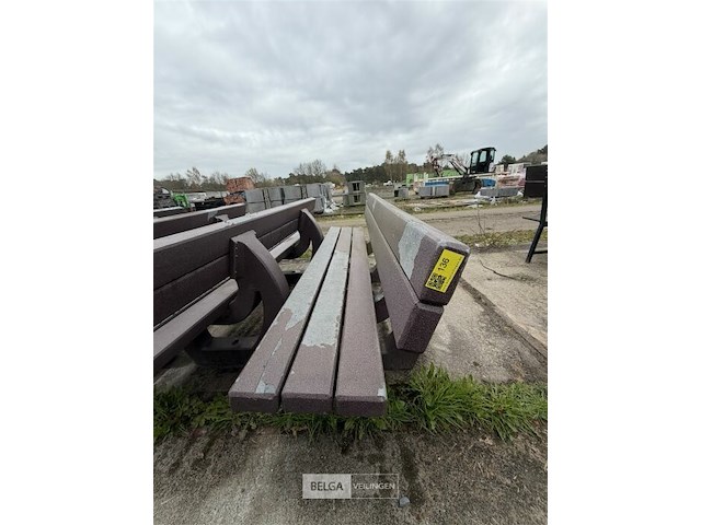 Bank - afbeelding 2 van  2