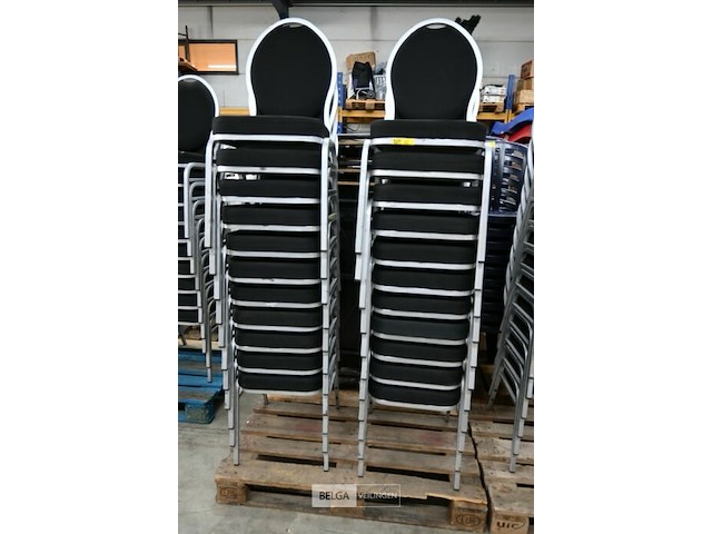 Banketstoelen (23x) - afbeelding 1 van  2