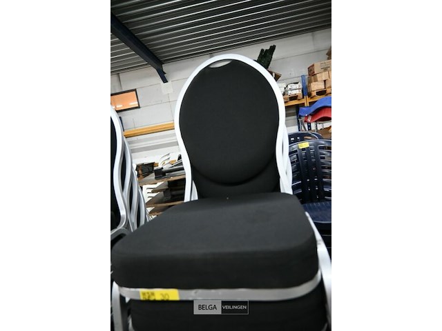 Banketstoelen (23x) - afbeelding 2 van  2