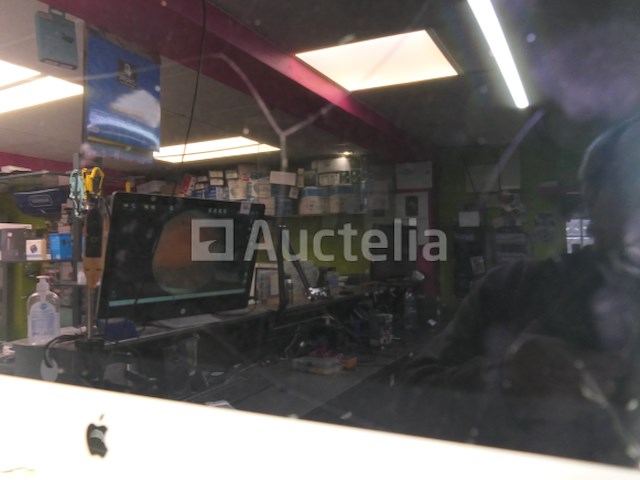 Bankmeubilair en hun inhoud, plank en inhoud - afbeelding 18 van  23