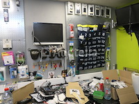 Bankmeubilair en hun inhoud, plank en inhoud - afbeelding 22 van  23