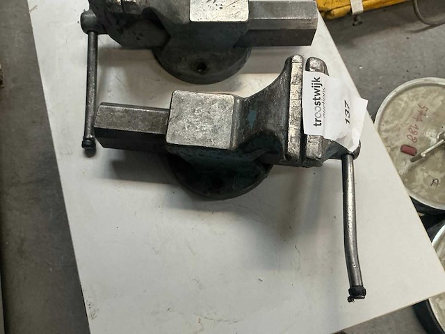 Bankschroef (2x) - afbeelding 2 van  4