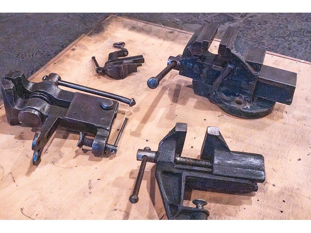 Bankschroeven - afbeelding 1 van  5