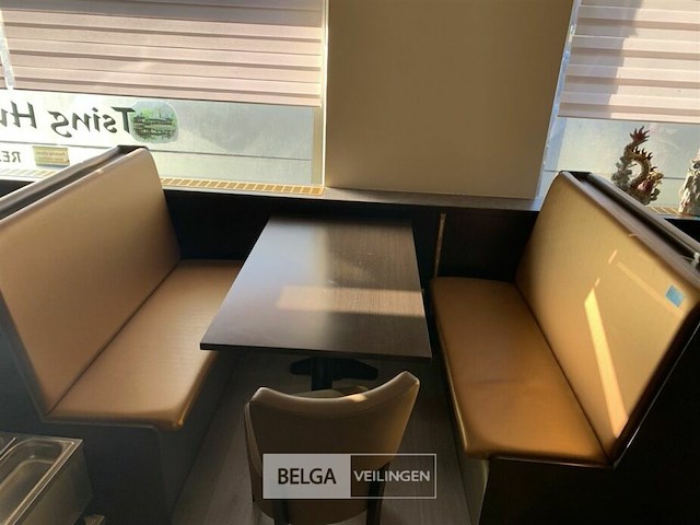 Bankset met tafel, incluis 1 stoel - afbeelding 1 van  3