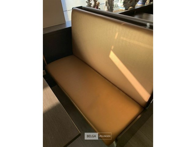 Bankset met tafel, incluis 1 stoel - afbeelding 2 van  3