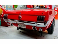 Bankstoel gemaakt van een authentieke ford mustang achterwiel - afbeelding 4 van  5