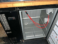 Bar - toog - bartoog met tapinstallatie en afwasbak - afbeelding 10 van  10