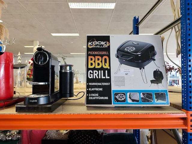 Barbecue picknick grill kooki traveller, zwarte magimix nespresso citiz & milk met melkopschuimer - afbeelding 1 van  5
