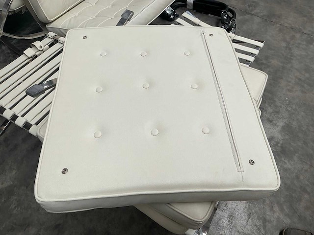 Barcelona chair (4x) - afbeelding 7 van  7