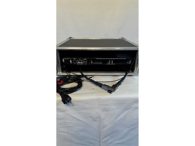 Barco - ex empty chassis including link cable - afbeelding 3 van  3