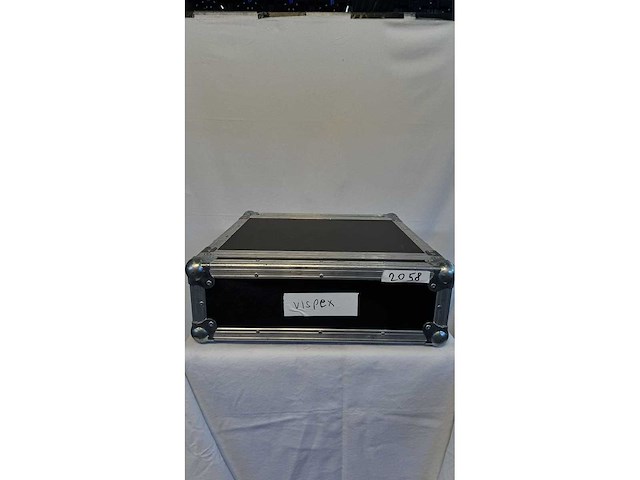 Barco - ex empty chassis including link cable - afbeelding 1 van  3