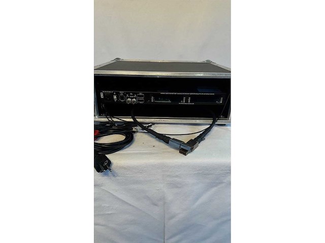 Barco - ex empty chassis including link cable - afbeelding 3 van  3