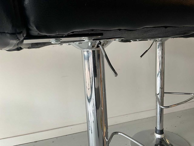 Barkrukken (4x) + statafel - afbeelding 8 van  8