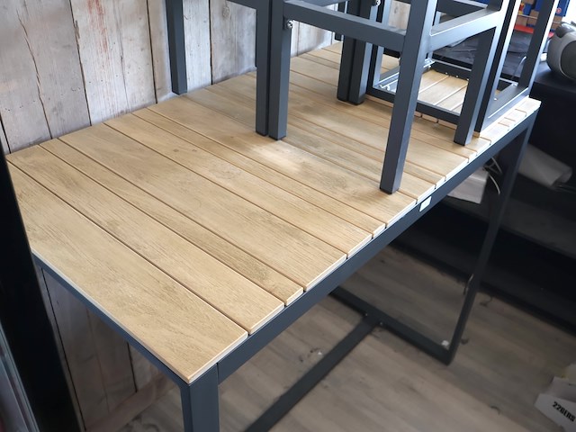 Barmeubel met 4 barkrukken - afbeelding 3 van  6