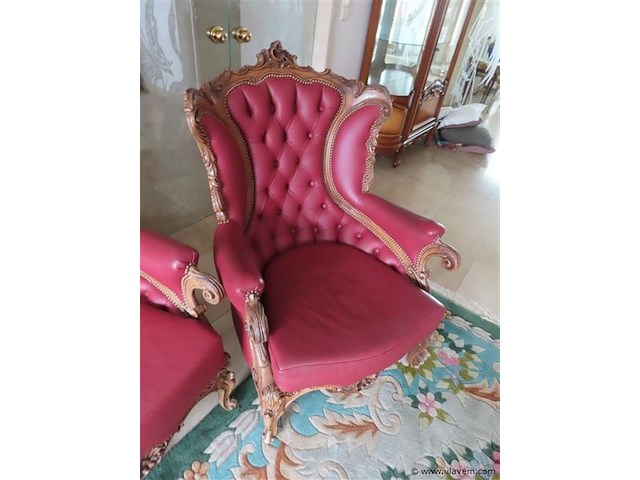 Barok salon 3+1+1 leder en houtsnijwerk - afbeelding 4 van  9