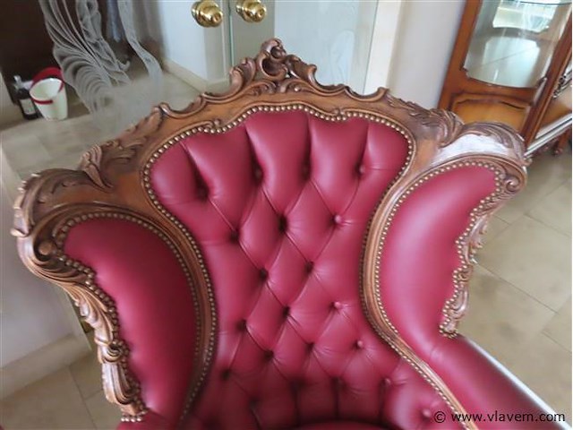 Barok salon 3+1+1 leder en houtsnijwerk - afbeelding 7 van  9