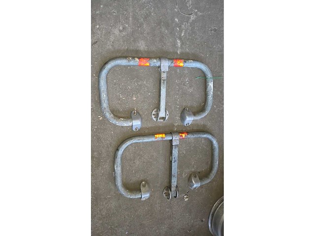 Barrière de parking rabattable (2x) - afbeelding 1 van  3