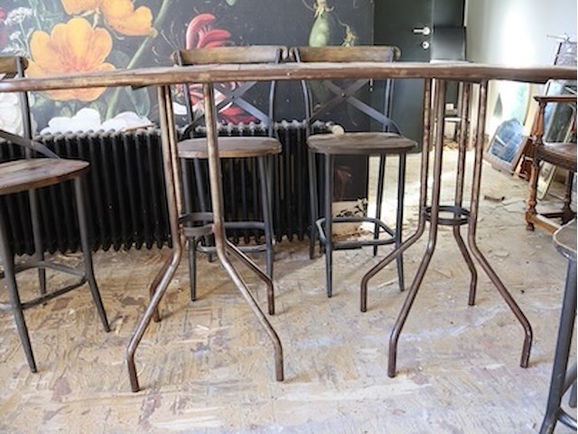 Bartafel met stoelen - afbeelding 7 van  9