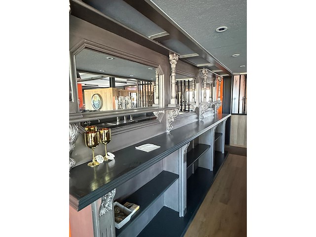 Bar/toog - afbeelding 1 van  14