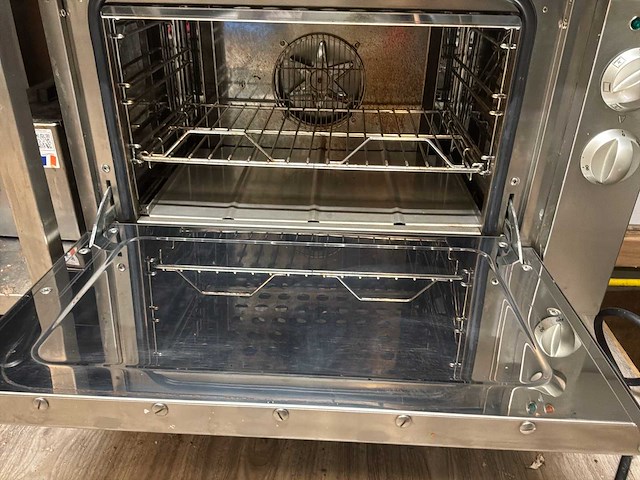 Bartscher professioneel fornuis met geïntegreerde oven andere kookaccessoires / oven en gasfornuis - afbeelding 7 van  8