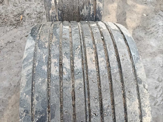 Barum - continental - michelin vrachtwagenband oplegger (6x) - afbeelding 2 van  16