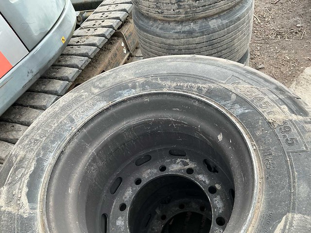 Barum - continental - michelin vrachtwagenband oplegger (6x) - afbeelding 7 van  16