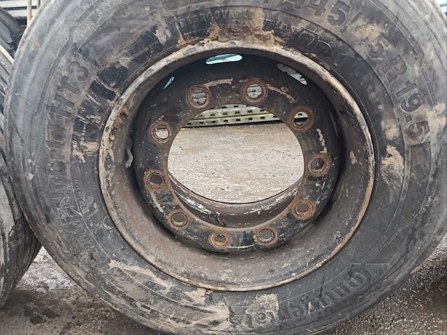 Barum - continental - michelin vrachtwagenband oplegger (6x) - afbeelding 1 van  15