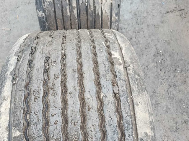 Barum - continental - michelin vrachtwagenband oplegger (6x) - afbeelding 14 van  15