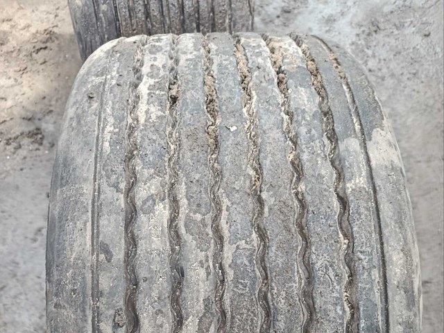 Barum - continental - michelin vrachtwagenband oplegger (6x) - afbeelding 15 van  15