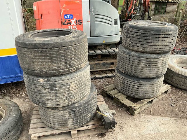 Barum - continental - michelin vrachtwagenband oplegger (6x) - afbeelding 1 van  16