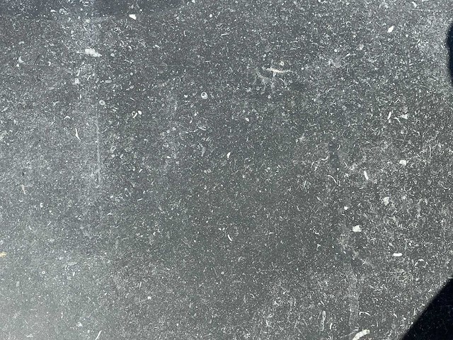 Basalt 54 m2 natuurstenen tegels - afbeelding 1 van  2