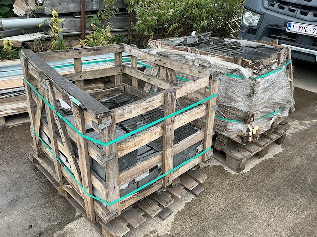 Basalt cobbles all sid, honend and vibrated natuursteen tuintegel ca. 22,48m2 - afbeelding 4 van  4