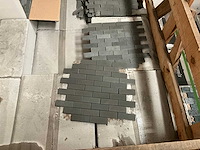 Basalt mozaïek tegel - afbeelding 1 van  2