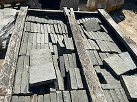 Basalt sirocco 27 m2 natuursteen klinkers - afbeelding 2 van  4