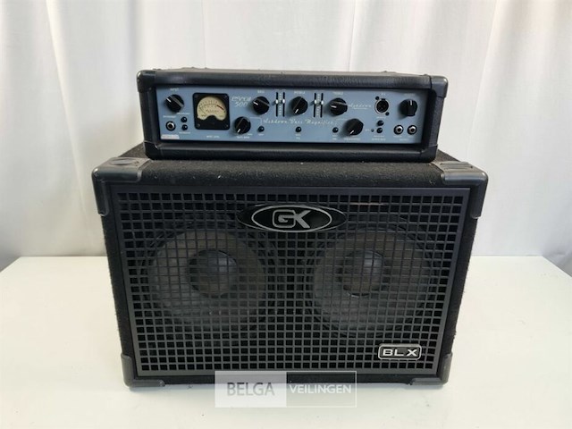Basgitaar combo + versterker - afbeelding 1 van  6