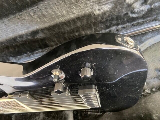 Basgitaar esp - afbeelding 5 van  5