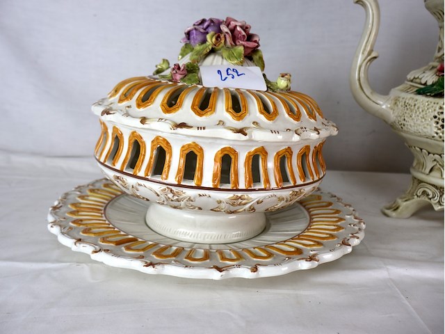 Bassano keramiek rococo stijl - afbeelding 3 van  9