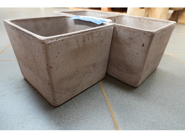 Bat66 geo etr – vierkante bloempotjes | 16×16×13 cm | lot van 3 - afbeelding 2 van  3