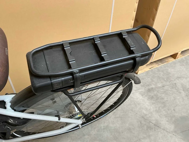 Batavus cura elektrische damesfiets - afbeelding 9 van  11