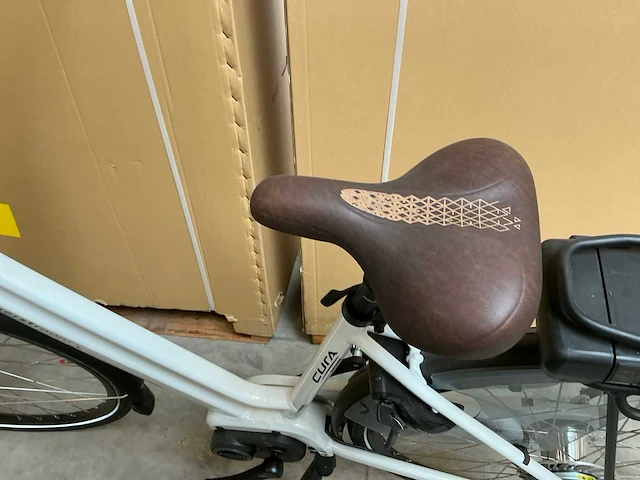 Batavus cura elektrische damesfiets - afbeelding 10 van  11